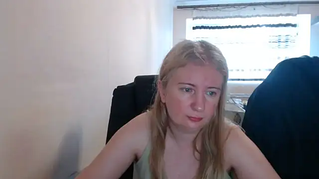 PeterAndJen online show from June 2026 05:17:02 AM