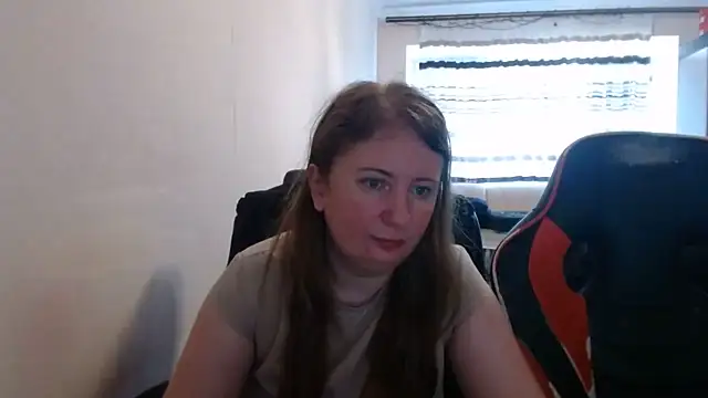 PeterAndJen online show from July 2026 06:00:02 AM