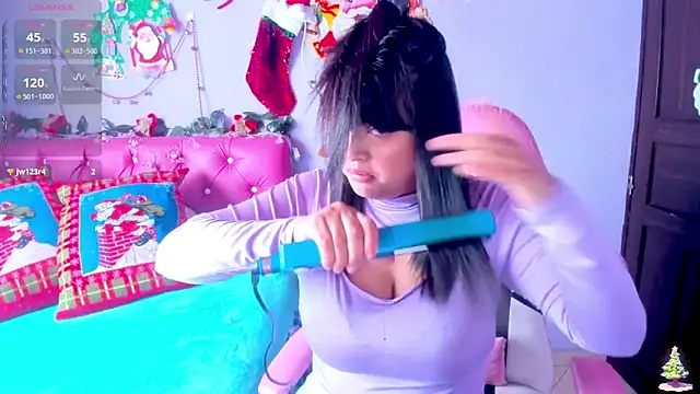 crissn0707 online show from December 2025 12:22:02 PM