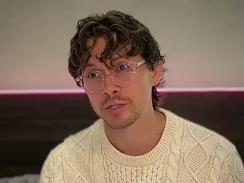 mcklister kinky feets online show from March 2026 05:28:01 PM