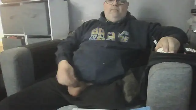 Naturistmale45 online show from April 2026 07:58:01 AM