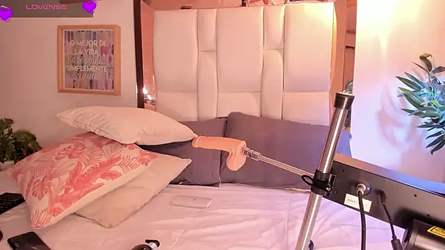 Snooky Clinton online show from March 2025 08:21:01 PM