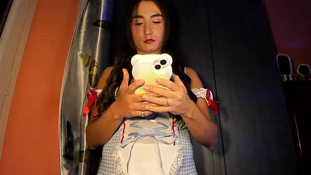 Snapshot of wanderlustxxx_ chatting on November 2025 05:35:01 PM wanderlustxxx online show from November 2025 05:35:01 PM