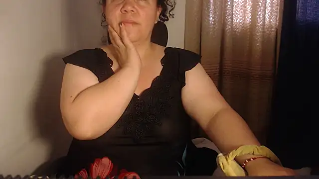 agathamiller01 online show from June 2026 12:31:02 PM
