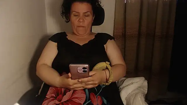 agathamiller01 online show from July 2026 10:59:02 PM