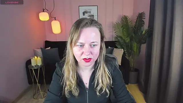 Snapshot of GabrielGold chatting on February 2025 08:47:01 PM GabrielGold online show from February 2025 08:47:01 PM