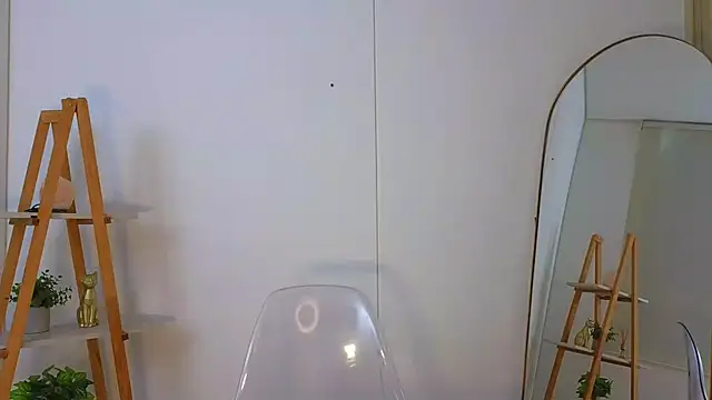 bella  adams online show from May 2026 03:30:01 PM