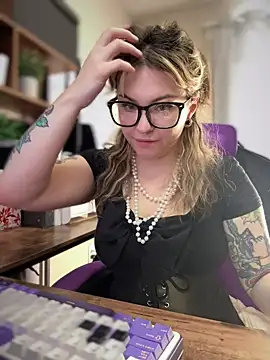 Snapshot of JennKenobi chatting on February 2025 06:15:02 PM JennKenobi online show from February 2025 06:15:02 PM