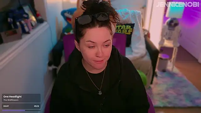 Snapshot of JennKenobi chatting on September 2025 02:52:02 PM JennKenobi online show from September 2025 02:52:02 PM