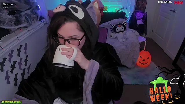 Snapshot of JennKenobi chatting on October 2025 02:43:02 PM JennKenobi online show from October 2025 02:43:02 PM