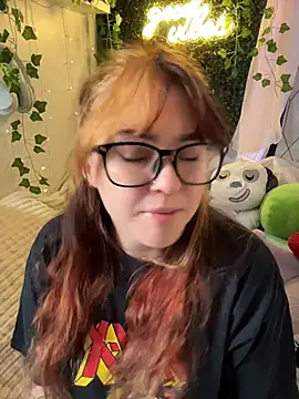 JennKenobi online show from July 2026 03:17:01 PM