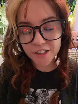 JennKenobi online show from July 2026 12:48:02 PM