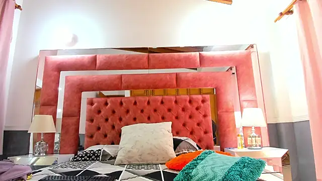 Snapshot of briana_wonder69xxx chatting on February 2025 02:24:01 PM briana wonder69xxx online show from February 2025 02:24:01 PM