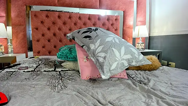 Snapshot of briana_wonder69xxx chatting on March 2025 04:15:02 AM briana wonder69xxx online show from March 2025 04:15:02 AM