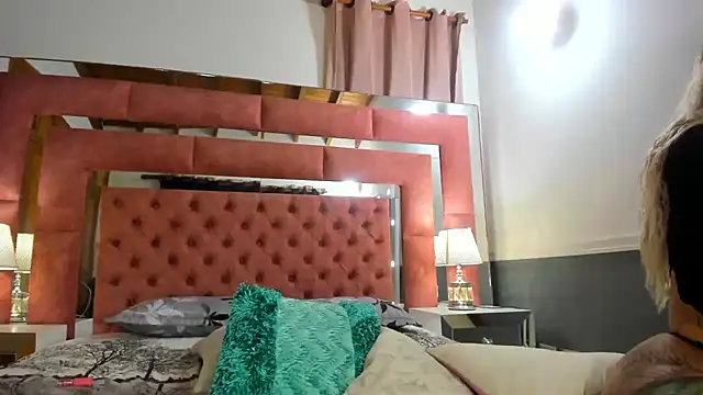 Snapshot of briana_wonder69xxx chatting on March 2025 04:29:02 AM briana wonder69xxx online show from March 2025 04:29:02 AM