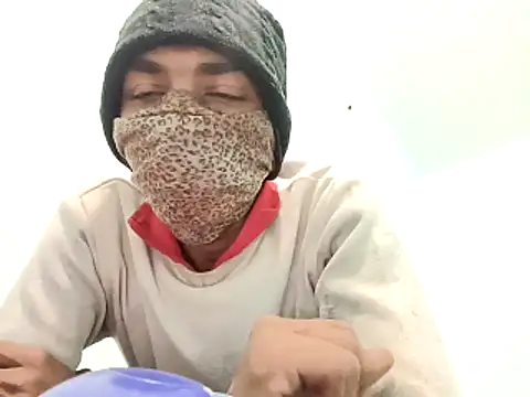 PrabV0319 online show from December 2025 11:32:01 PM