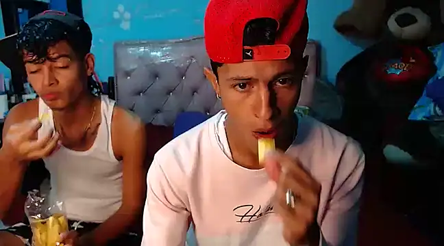 gustavo saaled19 online show from December 2024 11:39:01 PM