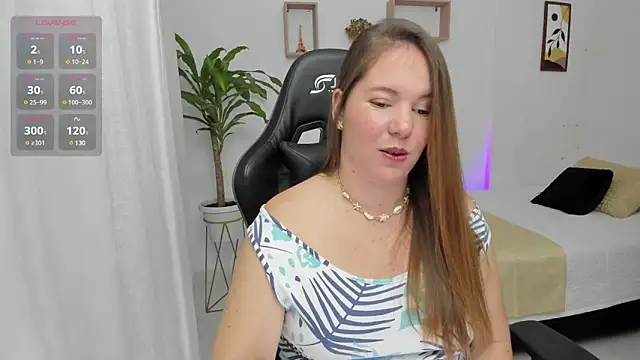 Snapshot of tamy_shine87 chatting on December 2024 02:41:01 AM tamy shine87 online show from December 2024 02:41:01 AM