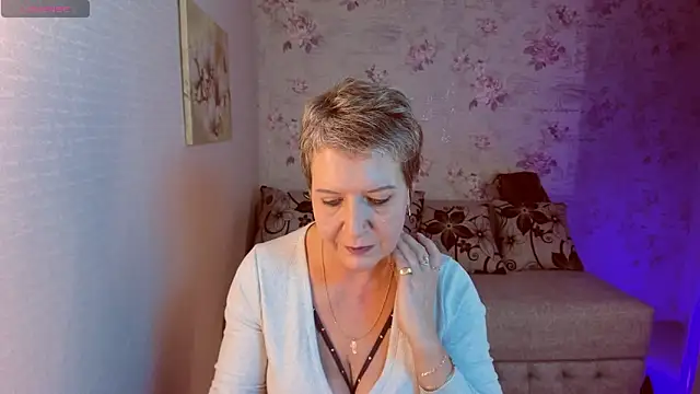 Snapshot of KathySunn chatting on December 2024 02:02:01 PM KathySunn online show from December 2024 02:02:01 PM