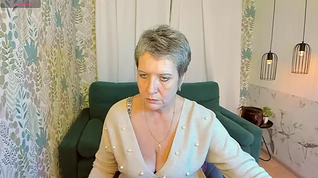 Snapshot of KathySunn chatting on December 2024 01:36:02 PM KathySunn online show from December 2024 01:36:02 PM