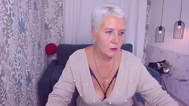 Snapshot of KathySunn chatting on October 2025 07:17:02 AM KathySunn online show from October 2025 07:17:02 AM