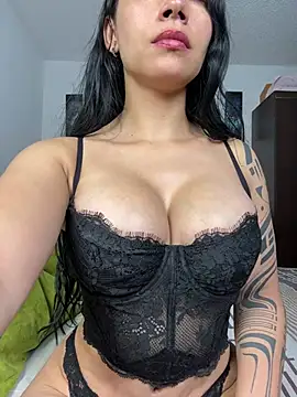Snapshot of Angela_isabella chatting on June 2026 01:43:02 AM Angela isabella online show from June 2026 01:43:02 AM