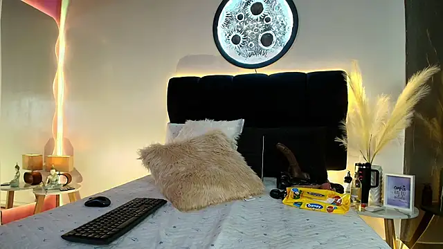 Snapshot of lorrayne_ chatting on March 2026 12:22:01 PM lorrayne online show from March 2026 12:22:01 PM