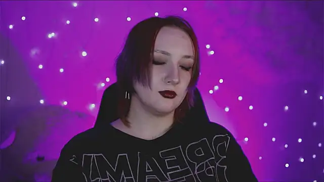 Snapshot of AsheLucker chatting on December 2024 11:45:02 PM AsheLucker online show from December 2024 11:45:02 PM