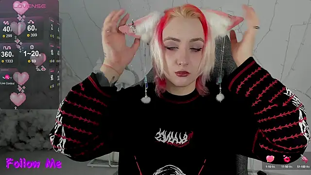 Snapshot of AsheLucker chatting on January 2025 08:22:01 PM AsheLucker online show from January 2025 08:22:01 PM