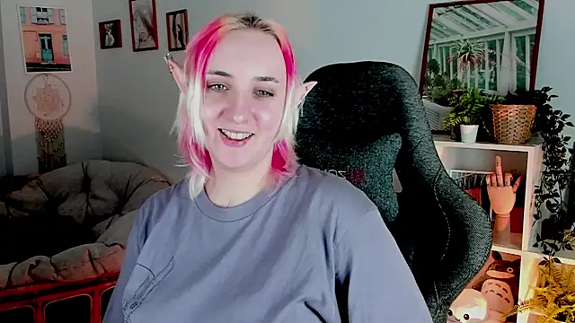 Snapshot of AsheLucker chatting on March 2025 08:52:02 AM AsheLucker online show from March 2025 08:52:02 AM