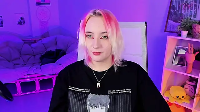 Snapshot of AsheLucker chatting on March 2025 03:00:02 AM AsheLucker online show from March 2025 03:00:02 AM