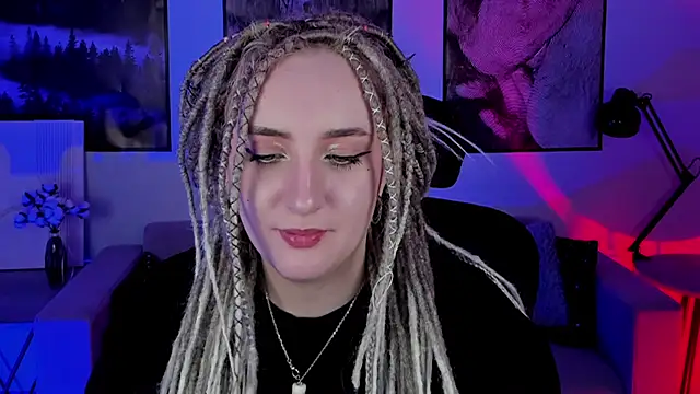 Snapshot of AsheLucker chatting on March 2025 05:45:02 AM AsheLucker online show from March 2025 05:45:02 AM