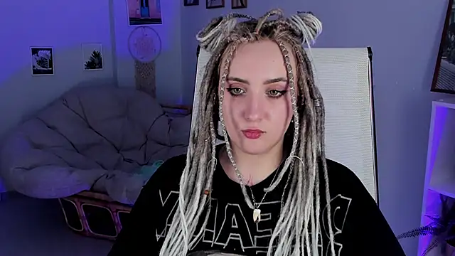 Snapshot of AsheLucker chatting on March 2025 08:39:01 AM AsheLucker online show from March 2025 08:39:01 AM