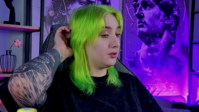 Snapshot of AsheLucker chatting on September 2025 02:26:02 AM AsheLucker online show from September 2025 02:26:02 AM