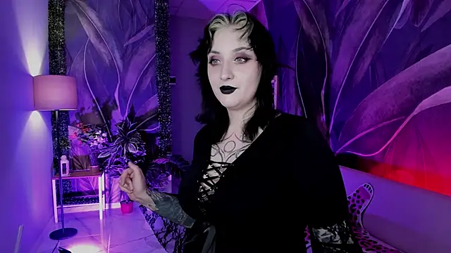 Snapshot of AsheLucker chatting on October 2025 10:44:01 PM AsheLucker online show from October 2025 10:44:01 PM