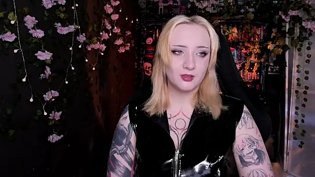 AsheLucker online show from July 2026 07:43:01 AM