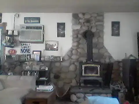 Snapshot of CROSSCOUNTRY1 chatting on December 2024 07:17:01 PM CROSSCOUNTRY1 online show from December 2024 07:17:01 PM