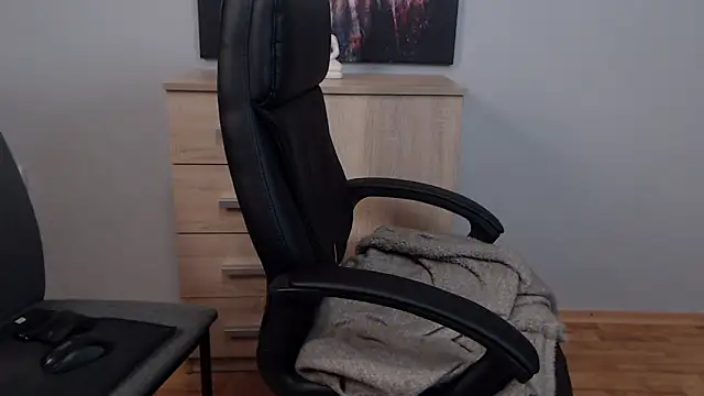 Dylan Best online show from March 2025 08:32:02 PM