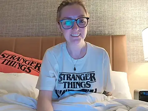 short sweetpea online show from September 2025 03:11:01 PM