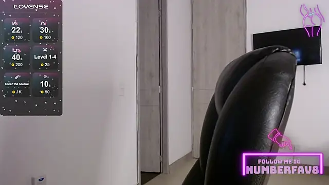 Snapshot of numberfav8 chatting on January 2025 09:37:01 PM numberfav8 online show from January 2025 09:37:01 PM