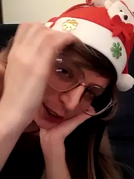 LouGabriel online show from December 2024 06:37:02 PM