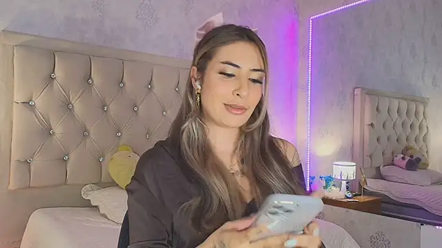 nini love01 online show from February 2026 04:09:01 AM