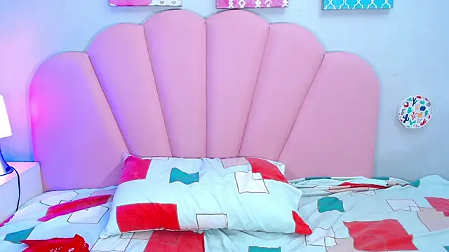 Snapshot of TehaniBrown chatting on December 2024 12:33:02 AM TehaniBrown online show from December 2024 12:33:02 AM