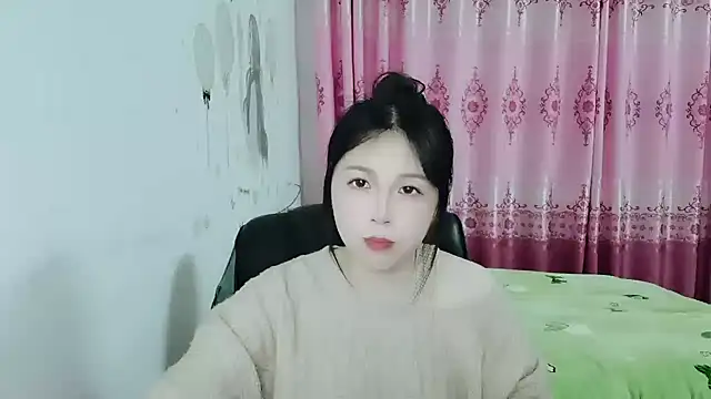 Snapshot of Sunset_glow chatting on February 2026 12:24:02 PM Sunset glow online show from February 2026 12:24:02 PM