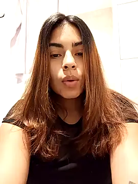 Snapshot of Ivanna2 chatting on December 2024 09:50:01 PM Ivanna2 online show from December 2024 09:50:01 PM