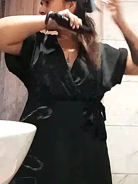 Snapshot of Ivanna2 chatting on March 2025 07:05:02 PM Ivanna2 online show from March 2025 07:05:02 PM