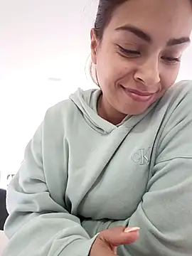 Snapshot of Ivanna2 chatting on October 2025 03:01:02 PM Ivanna2 online show from October 2025 03:01:02 PM