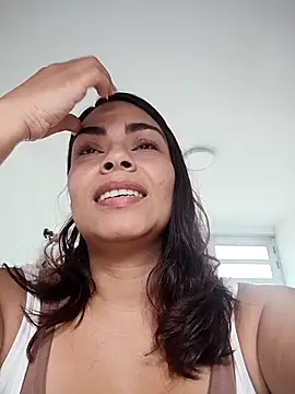 Snapshot of Ivanna2 chatting on May 2026 02:22:02 PM Ivanna2 online show from May 2026 02:22:02 PM