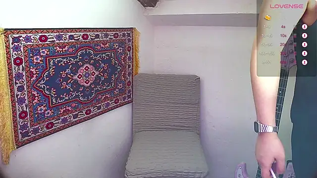 Snapshot of sademobeer chatting on March 2025 09:40:02 PM sademobeer online show from March 2025 09:40:02 PM