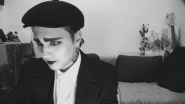 Snapshot of sademobeer chatting on September 2025 02:27:02 AM sademobeer online show from September 2025 02:27:02 AM